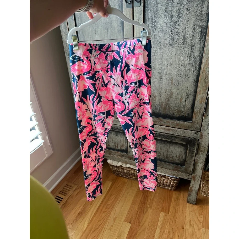 Lilly pultizer girls leggings nwot size XL